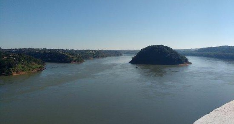 Homem morre afogado ao cair em um buraco no Rio Paraná, em Porto Rico